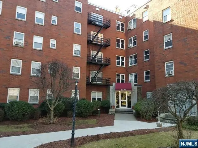 2320 Linwood, Fort Lee, NJ 07024 - #1
