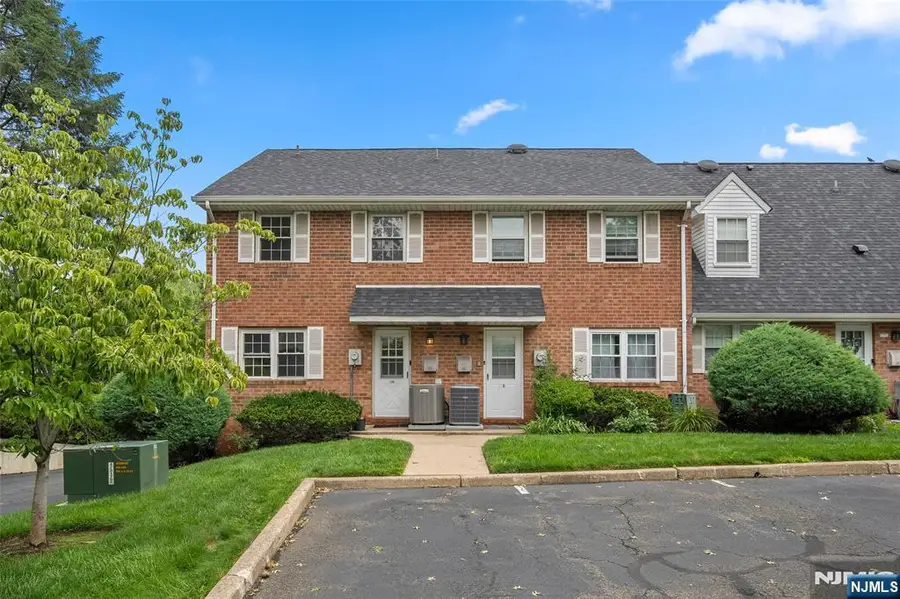 156 Parkview Drive 24, Teaneck, NJ 07666 - #2