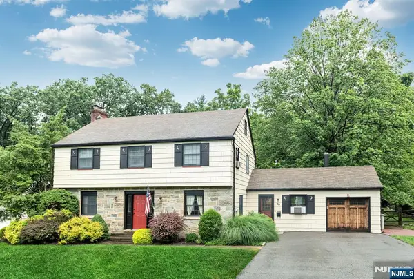 39 Jacobus, Little Falls, NJ 07424