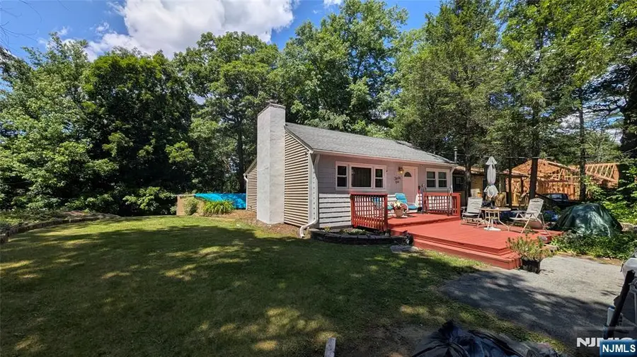 31 Hewitt Road, Hewitt, NJ 07421 - #2