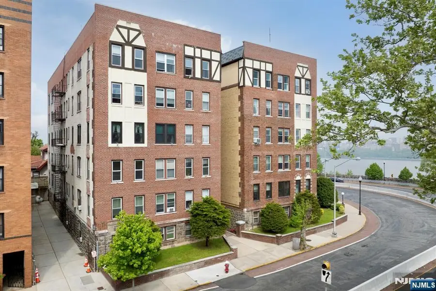 7435 Boulevard 309, North Bergen, NJ 07047 - #2