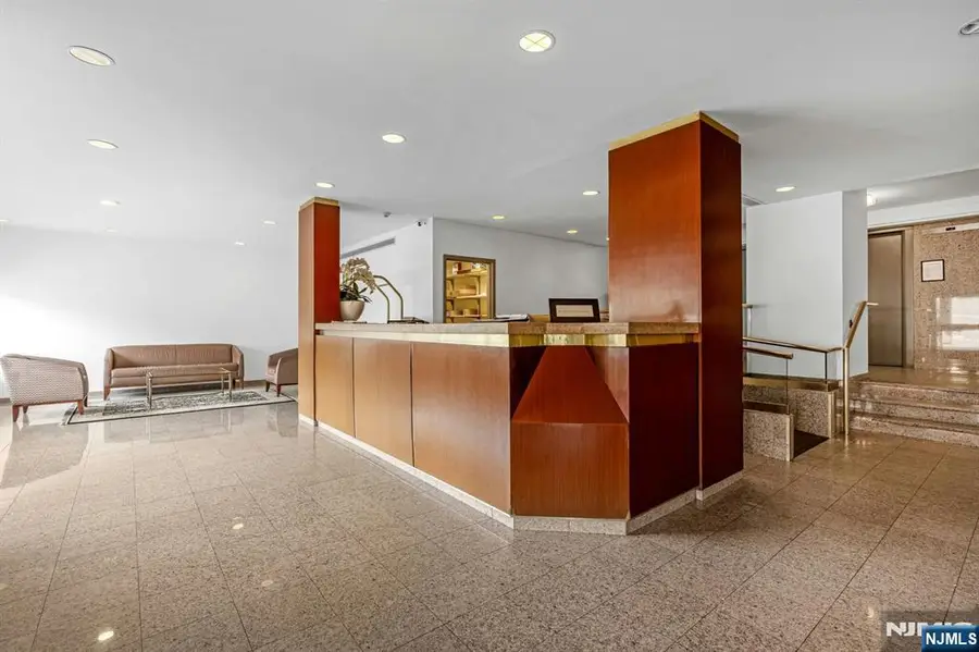2185 Lemoine Avenue 2C, Fort Lee, NJ 07024 - #3