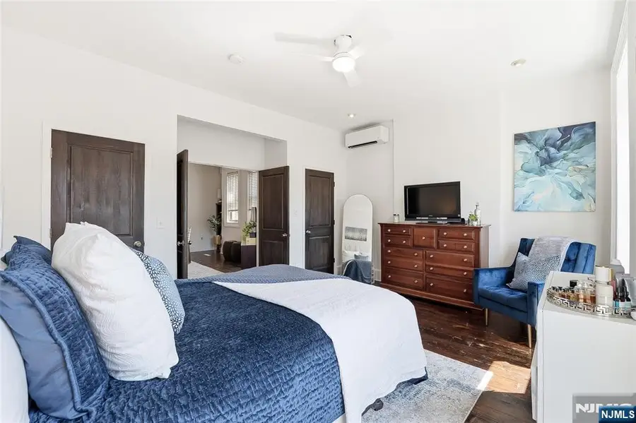 913-915 Willow Avenue 4A, Hoboken, NJ 07030 - #2