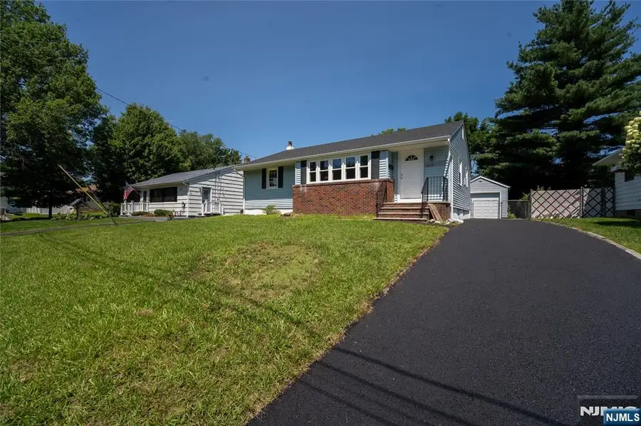 219 Haroldson Place, Pompton Lakes, NJ 07442 - #2