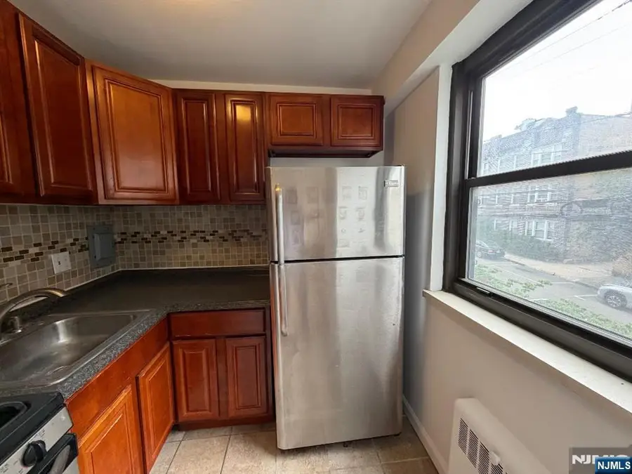 6515 Boulevard East 2E, West New York, NJ 07093 - #3