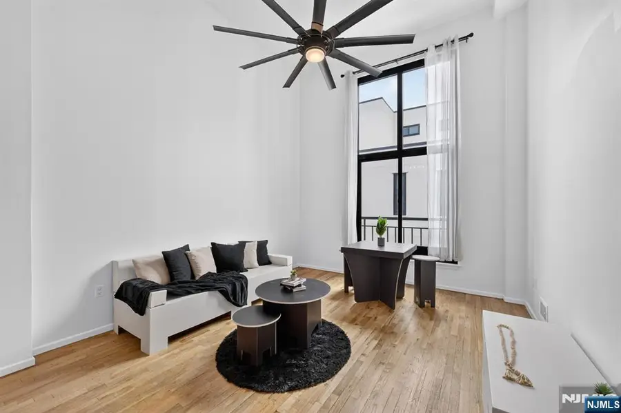 518 Gregory Avenue A-425, Weehawken, NJ 07086 - #2
