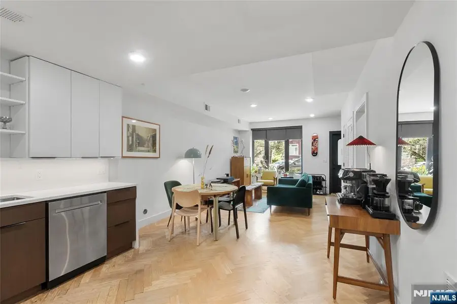 13 Britton Street 1, Jersey City, NJ 07306 - #2