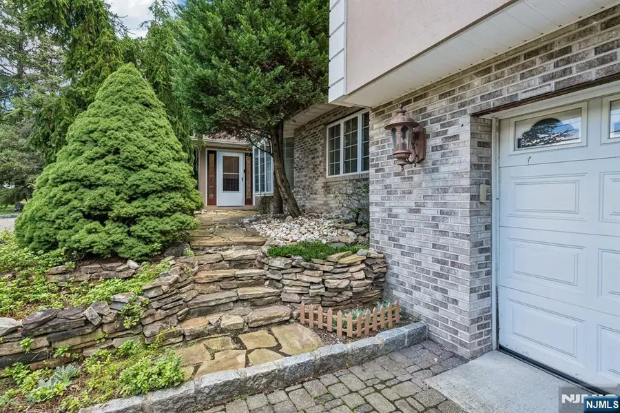 186 Laauwe Avenue, Wayne, NJ 07470 - #2