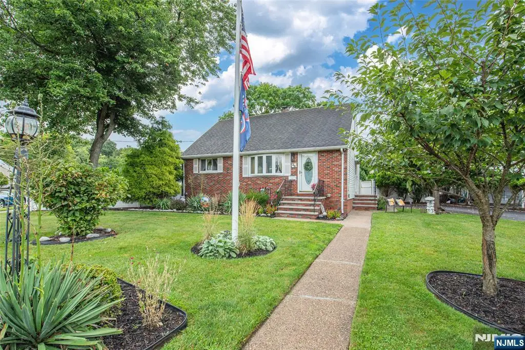 24 Filippone Way, Little Falls, NJ 07424 - #1