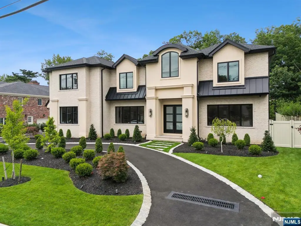 50 Roberts Road, Englewood Cliffs, NJ 07632 - #1