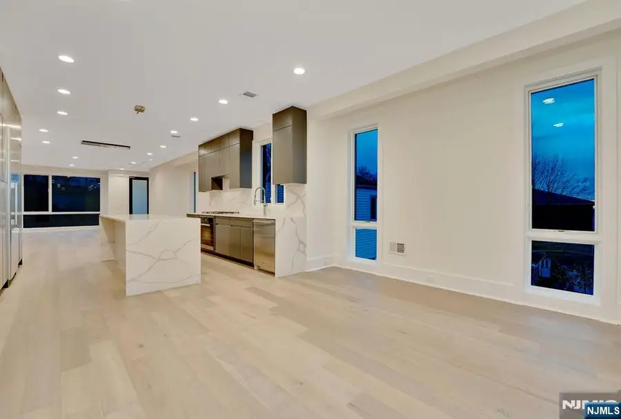 529 5th Street A, Palisades Park, NJ 07650 - #3
