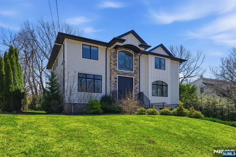 34 Dubois Avenue, Alpine, NJ 07620 - #3