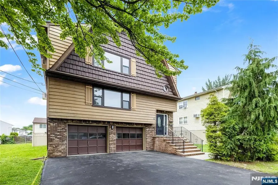102 Gall Court, Elmwood Park, NJ 07407 - #2