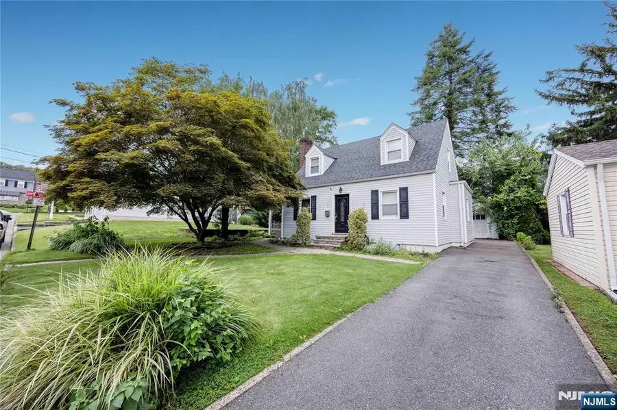 1 Garden Court, Garfield, NJ 07026 - #2