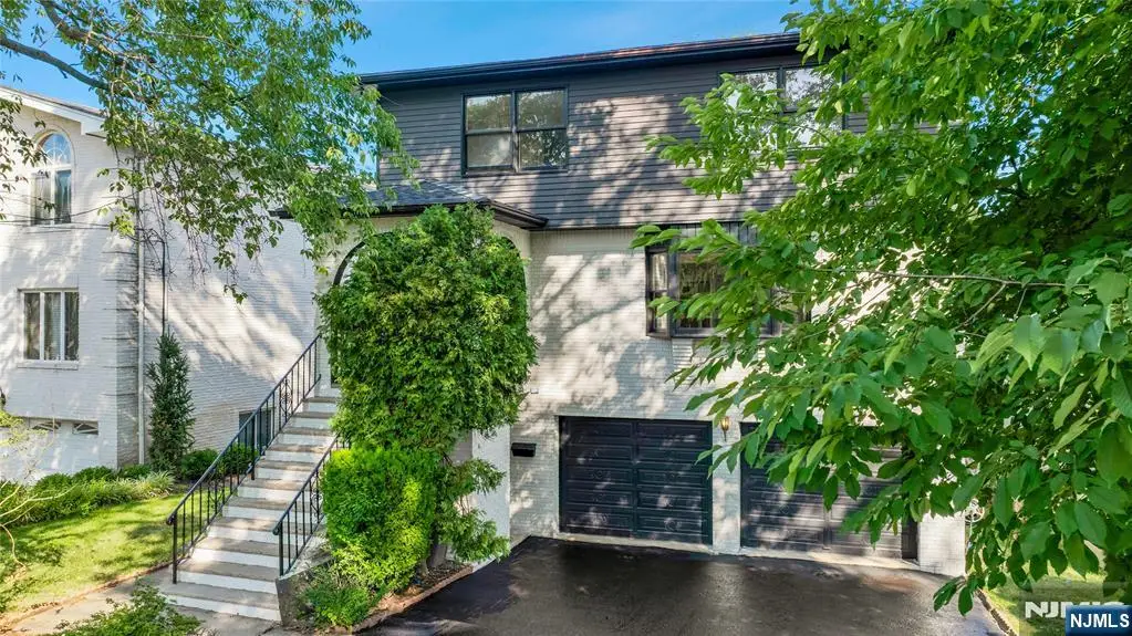 468 Morse Avenue, Ridgefield, NJ 07657 - #1
