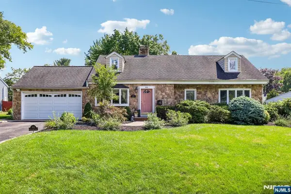 998 Washington Avenue, Ho-Ho-Kus, NJ 07423