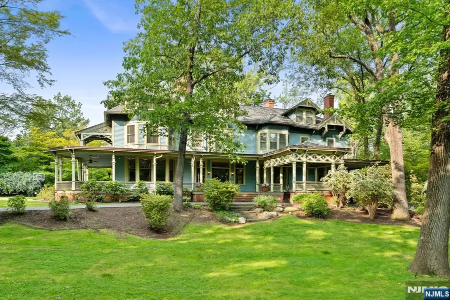 40 Highland Avenue, Millburn, NJ 07078 - #2