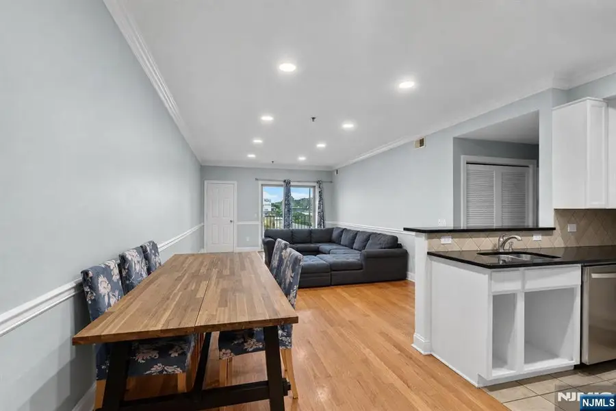 15-19 Tichenor 403, Newark, NJ 07114 - #2