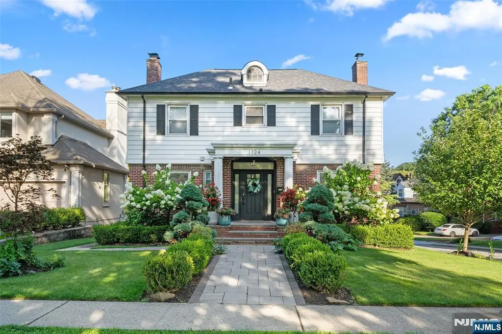 1124 Abbott Boulevard, Fort Lee, NJ 07024 - #1