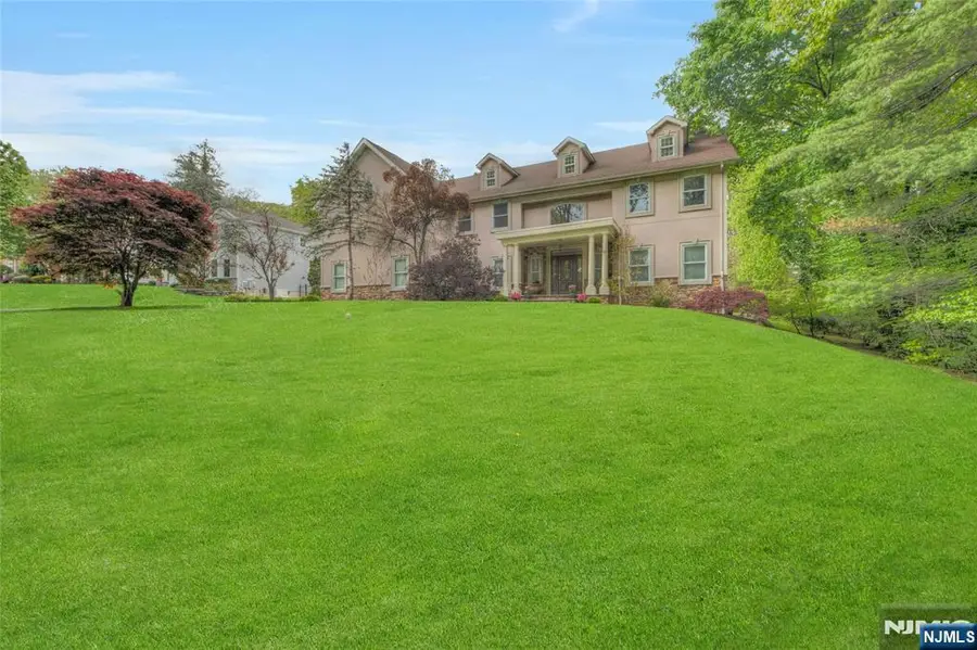 501 Clinton Avenue, Wyckoff, NJ 07481 - #2