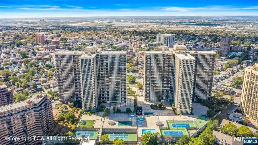 200 Winston Drive 2002, Cliffside Park, NJ 07010 - #3