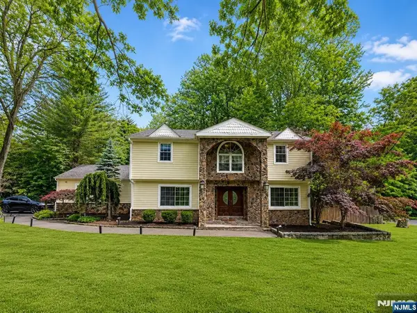 76 Millbrook Circle, Norwood, NJ 07648