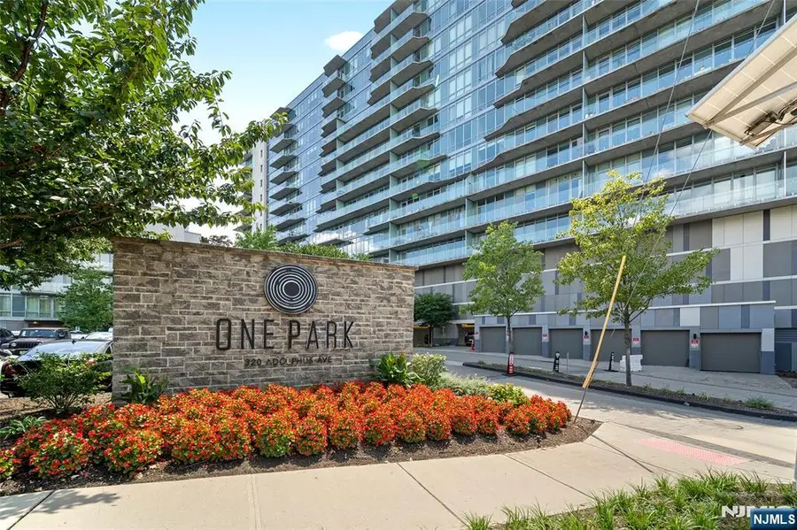 320 Adolphus Avenue 1102, Cliffside Park, NJ 07010 - #2