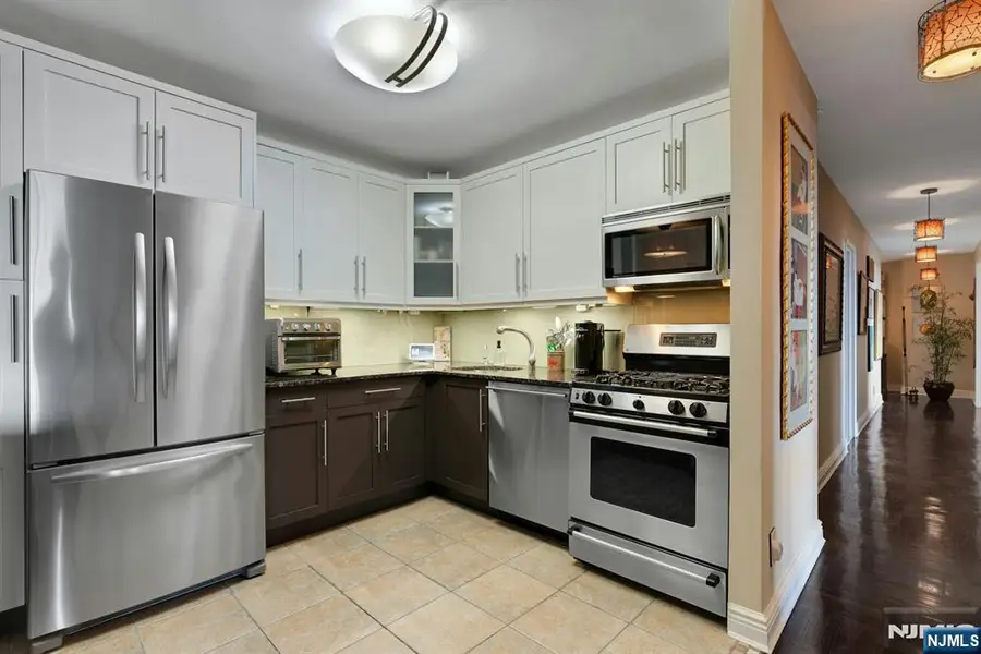 2000 Linwood Avenue 22C/D, Fort Lee, NJ 07024 - #2