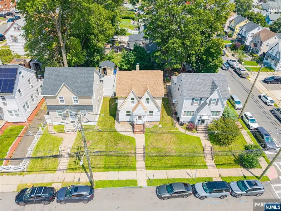 239 8th Avenue, Paterson, NJ 07514 - #3