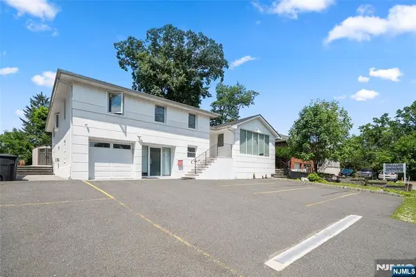 1095 Palisade Avenue, Fort Lee, NJ 07024