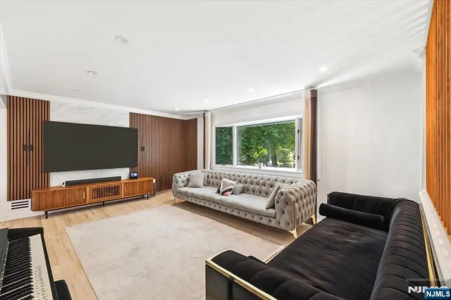 149 Sherwood Drive, Ramsey, NJ 07446 - #3