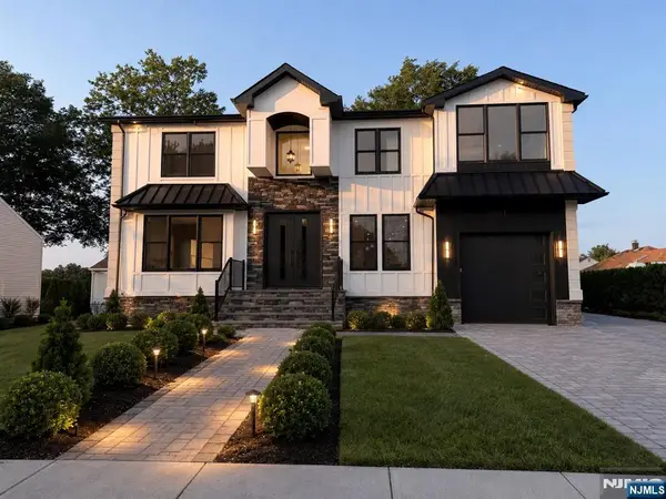 6 Scharg Court, Clifton, NJ 07013