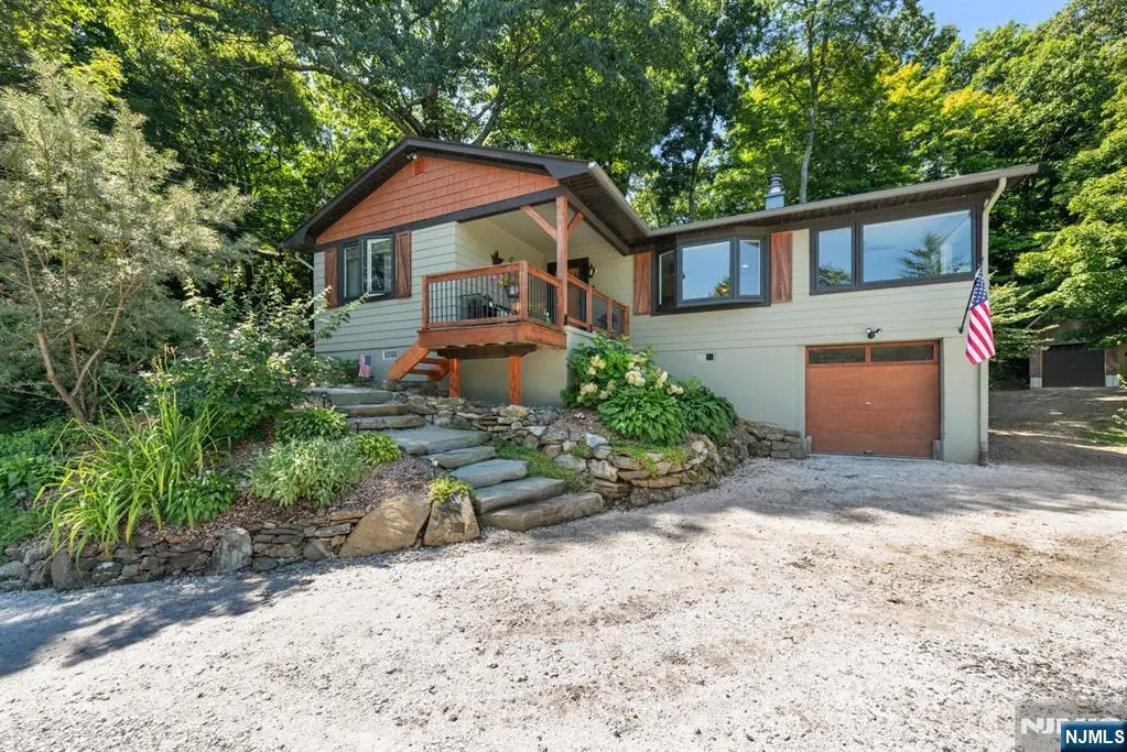 4 Glen Road, Vernon, NJ 07422 - #1