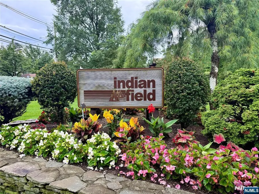 9 Grist Mill Run, Mahwah, NJ 07430 - #2