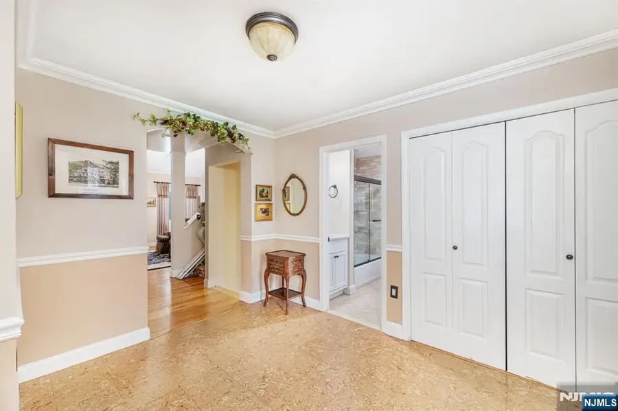 9 Grist Mill Run, Mahwah, NJ 07430 - #3