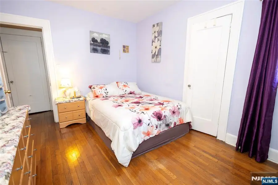 19 Irvington Place, Clifton, NJ 07013 - #3