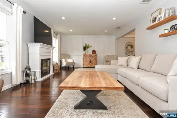 113 Grove Street, Waldwick, NJ 07463