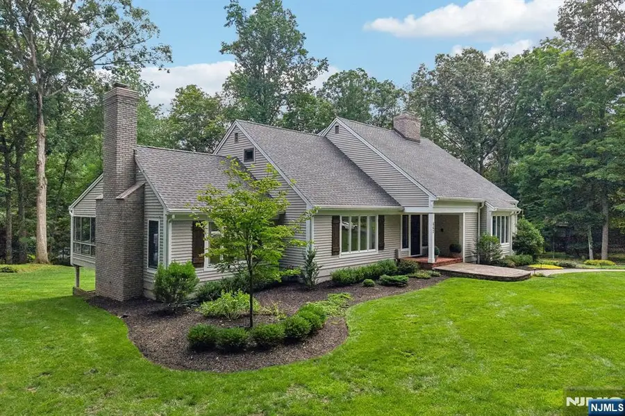 662 Juniper Place, Franklin Lakes, NJ 07417 - #2