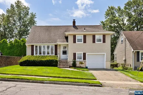11 Landis, Clifton, NJ 07013