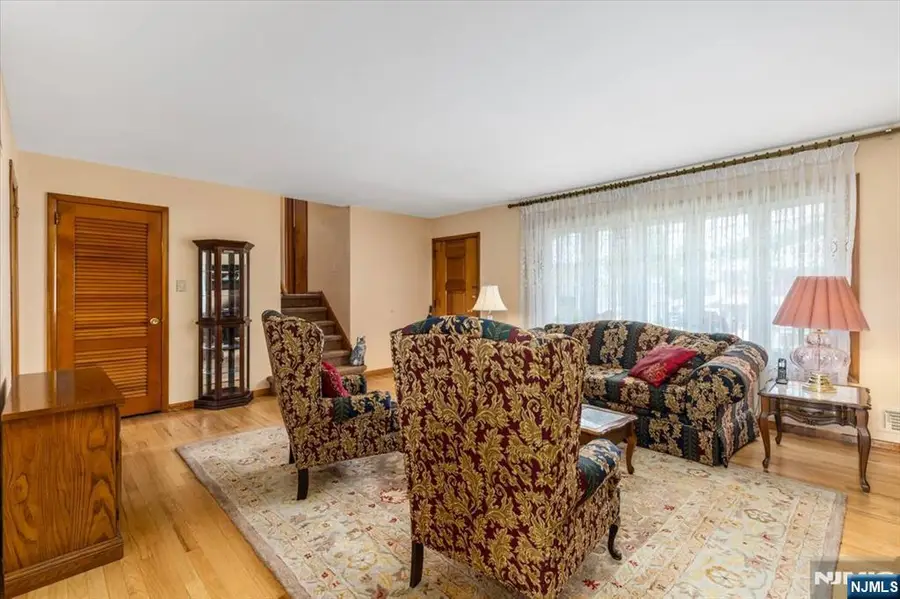 11 Landis, Clifton, NJ 07013 - #3
