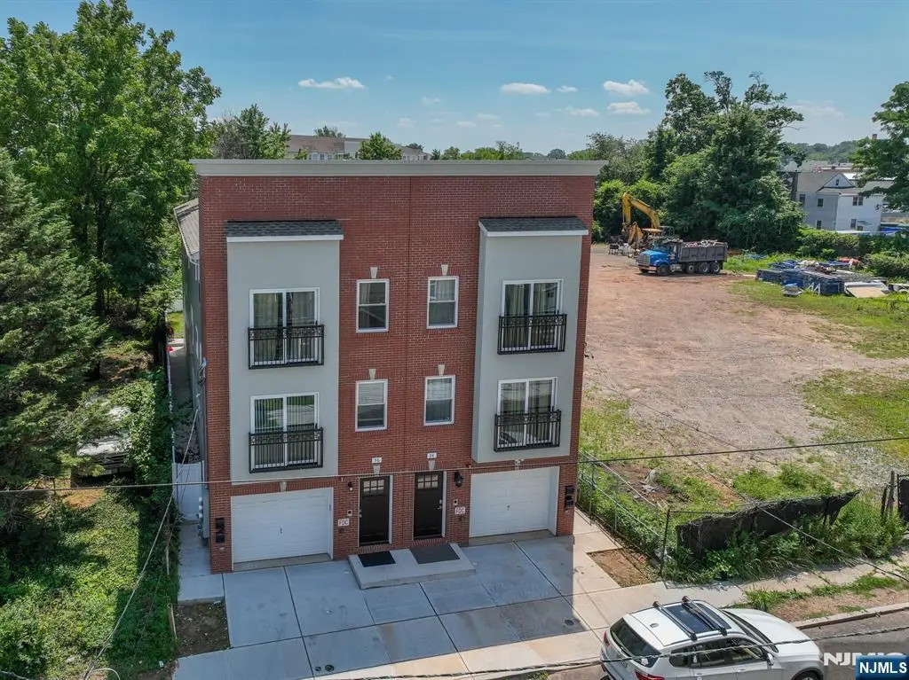 34 Garibaldi Avenue, Newark, NJ 07114 - #1