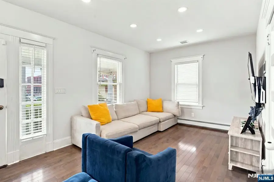 154 E Cliff Street, Somerville, NJ 08876 - #3