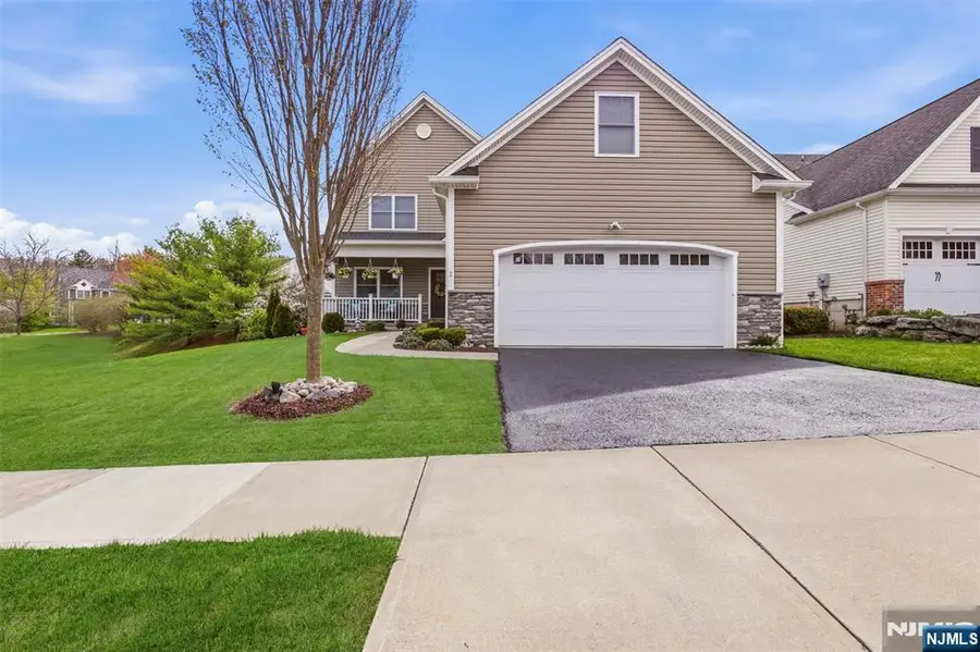 2 Bluffs Court, Hamburg, NJ 07419 - #3