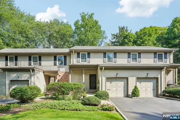 4 Allison Court, Allendale, NJ 07401