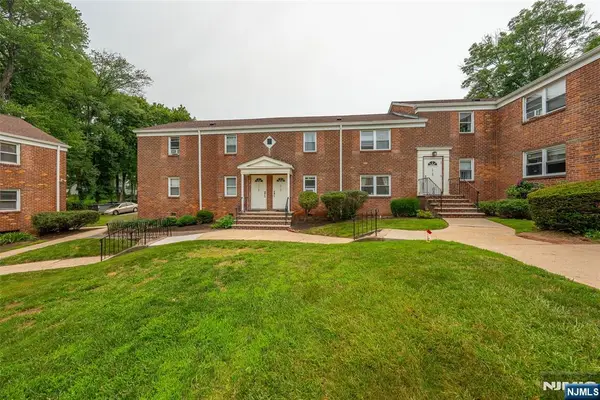 161 Knickerbocker C, Englewood, NJ 07631