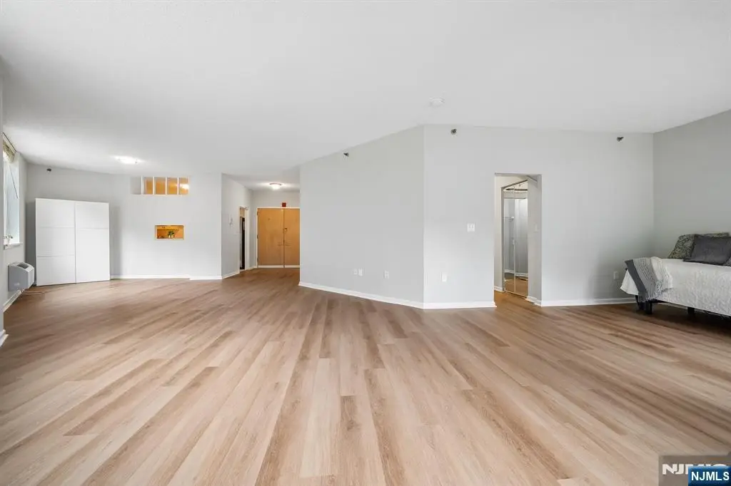 10 Smith Manor Boulevard 119, West Orange, NJ 07052 - #1