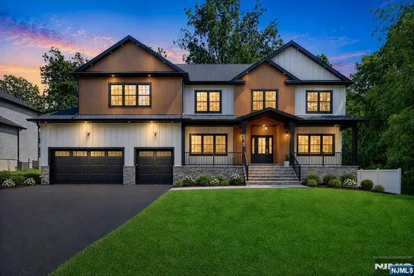 275 Beachwood Road, Morris Township, NJ 07054