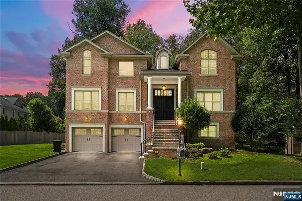 190 McKenna Drive, Norwood, NJ 07648