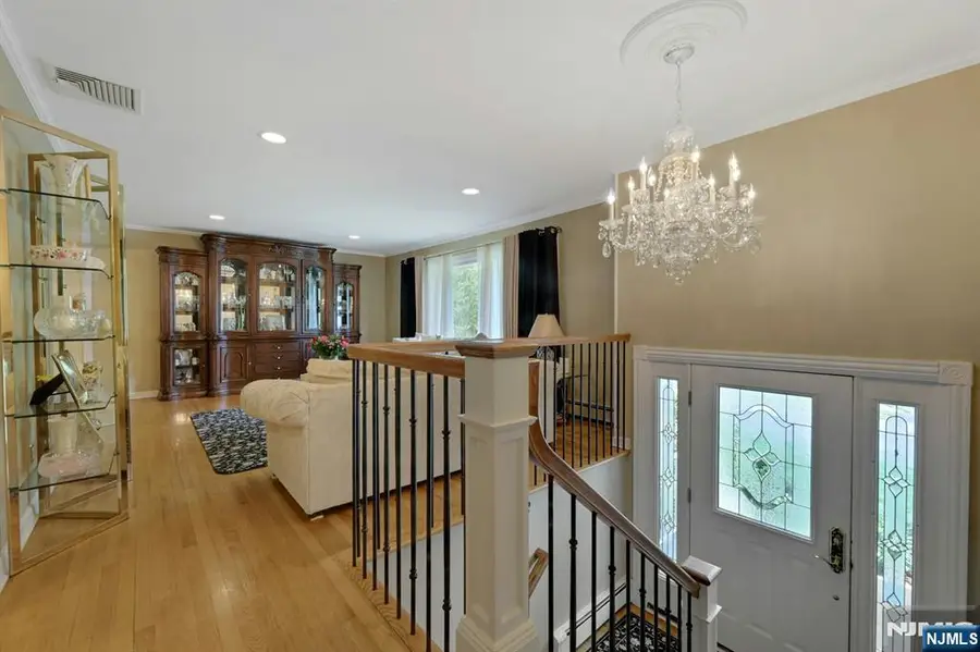 33 Hurlbut Street, Westwood, NJ 07675 - #3