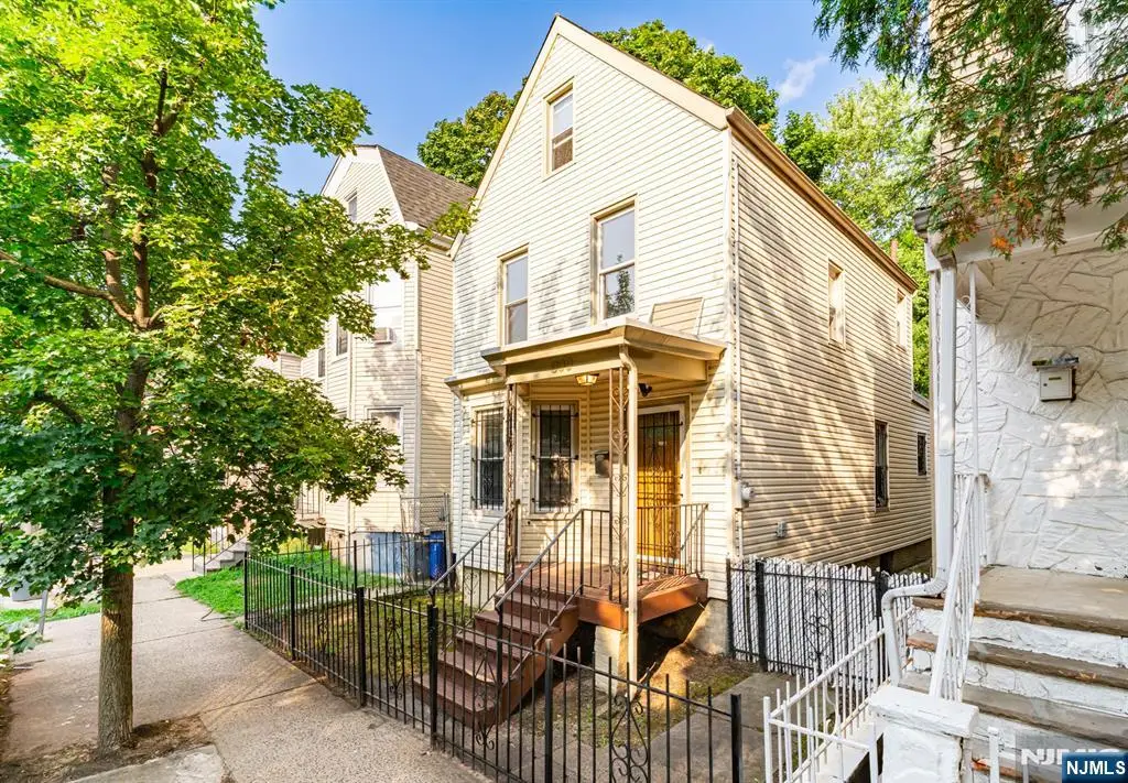 800 S 15th Street, Newark, NJ 07108 - #1
